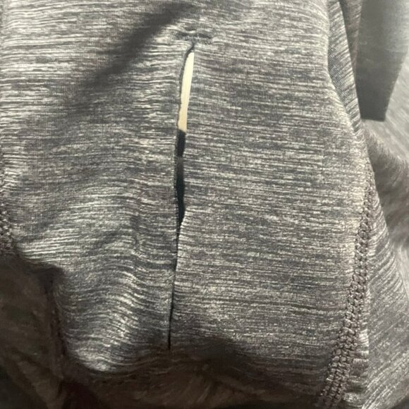 Lululemon Run In The Sun Pullover Sz 10 - Picture 10 of 14